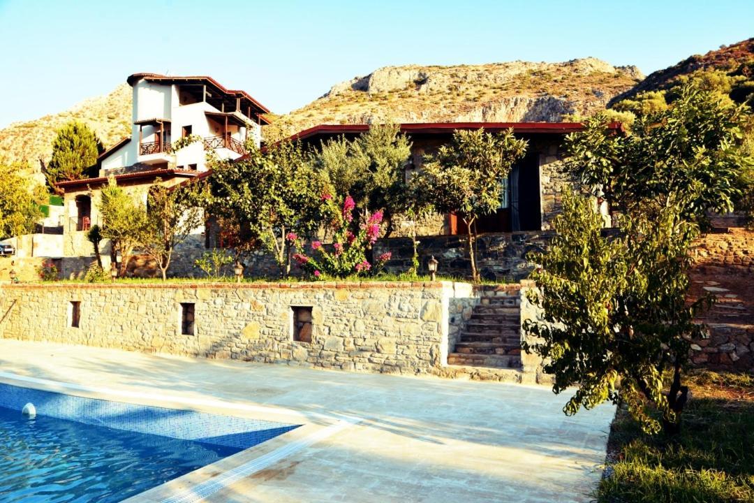 Pir Efes Konaklari Izmir Exterior photo